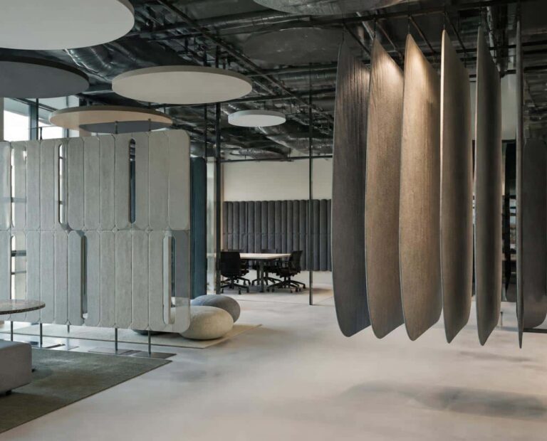 découvrez des solutions acoustiques innovantes et rares pour réduire efficacement le bruit. améliorez le confort sonore de vos espaces grâce à nos travaux spécialisés.